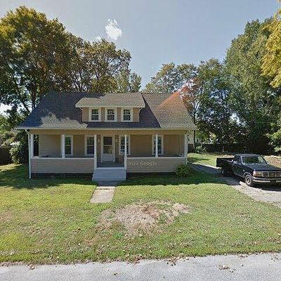 70 Potters Ave, Warwick, RI 02886