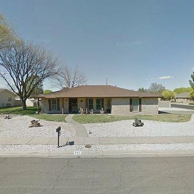 701 La Jolla Ln, Roswell, NM 88201