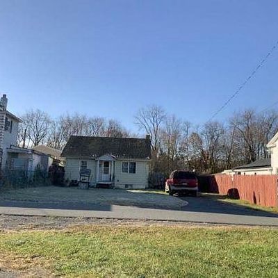 708 Mill St, Avoca, PA 18641