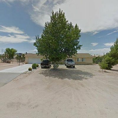 7130 Oakwood Ave, Hesperia, CA 92345