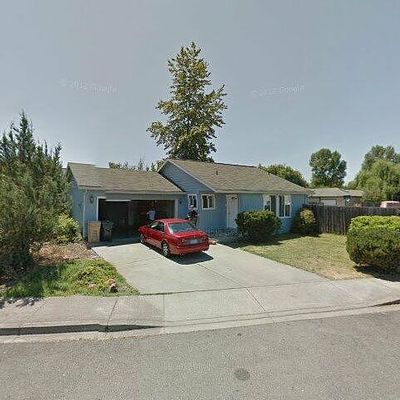 734 Tami Rd, Grants Pass, OR 97526