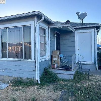 9945 B St, Oakland, CA 94603