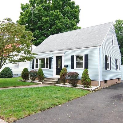 90 Carleton St, Hamden, CT 06517