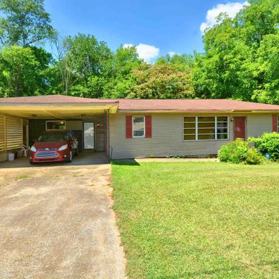 906 Cory St, Bessemer, AL 35020