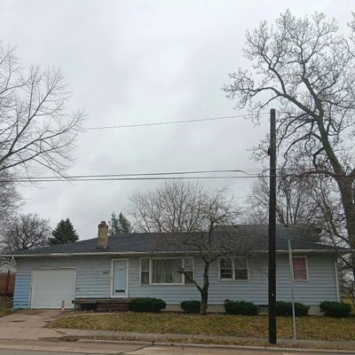 1801 E 3 Rd St, Sterling, IL 61081