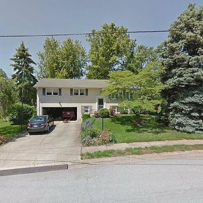 2019 Thelon Dr, York, PA 17408