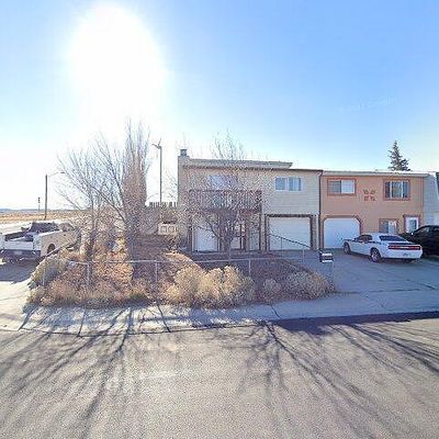 328 E Miller St, Rawlins, WY 82301