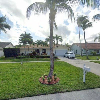 340 N Country Club Blvd, Boca Raton, FL 33487