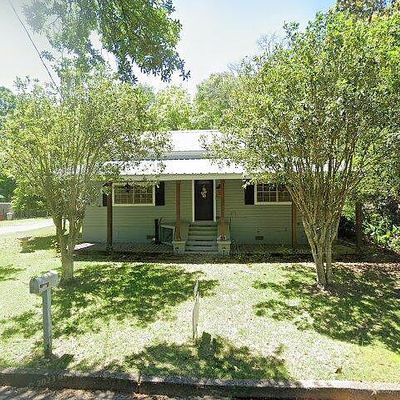 311 N Hickory St, Poplarville, MS 39470