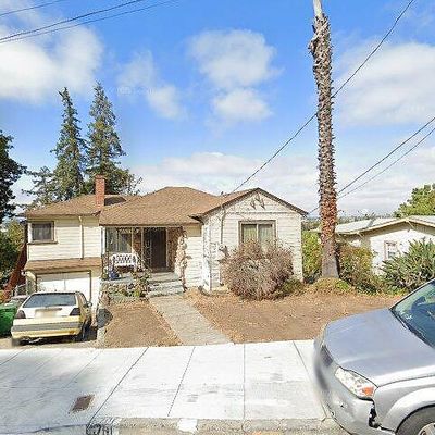 6701 Outlook Ave, Oakland, CA 94605