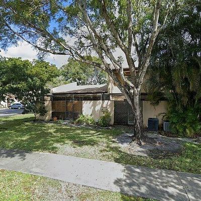 9812 Nw 15 Th St #200, Pembroke Pines, FL 33024