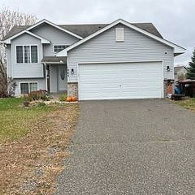 1005 Palomino St, Braham, MN 55006