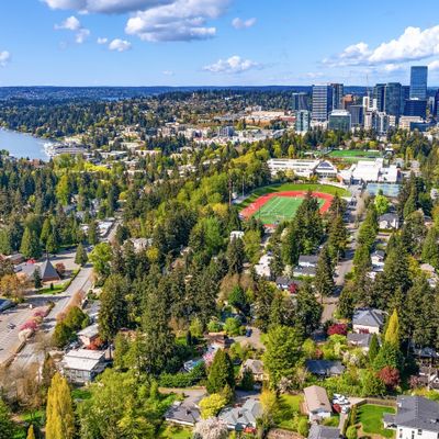 1121 107 Th Ave Se, Bellevue, WA 98004