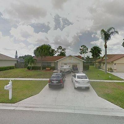 121 Kings Way, Royal Palm Beach, FL 33411