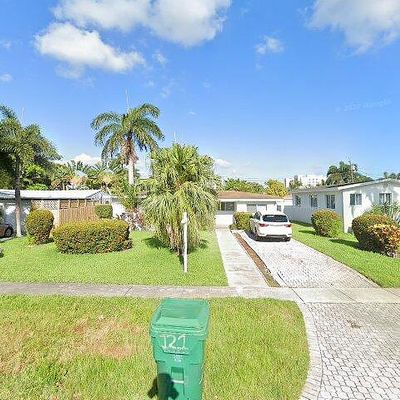 121 Ne 2 Nd Ave, Dania, FL 33004