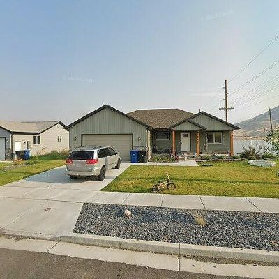 1595 E 600 S, Hyrum, UT 84319