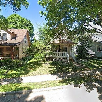 130 S James St, Waukesha, WI 53186