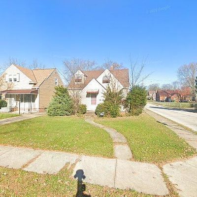 19621 Sunset Dr, Warrensville Heights, OH 44122
