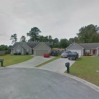 207 N Stephanie Ct, Jacksonville, NC 28540