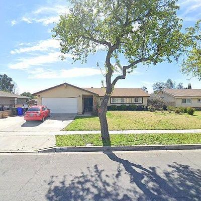 173 Condor Dr, Rialto, CA 92377