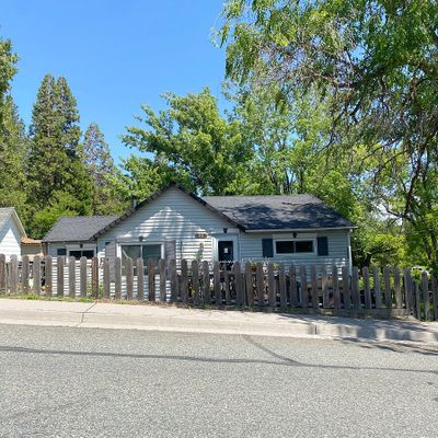215 College Ave, Weed, CA 96094