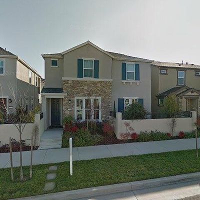 2186 Village Green Dr, Roseville, CA 95747