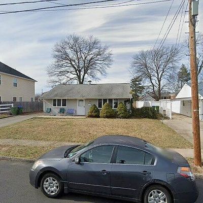 22 Matson Rd, Edison, NJ 08817