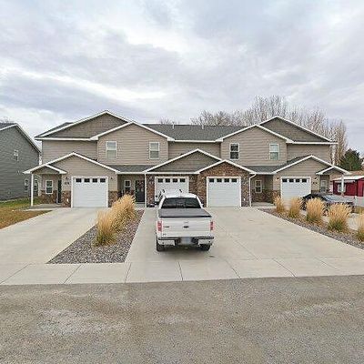 223 S Division St, Cowley, WY 82420