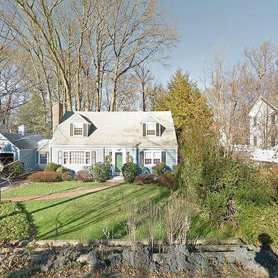 31 Lockwood Rd, Riverside, CT 06878