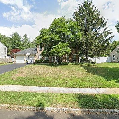 33 Royal Rd, Freehold, NJ 07728