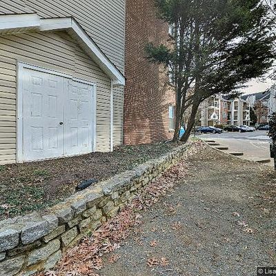 3304 Wyndham Cir #336, Alexandria, VA 22302