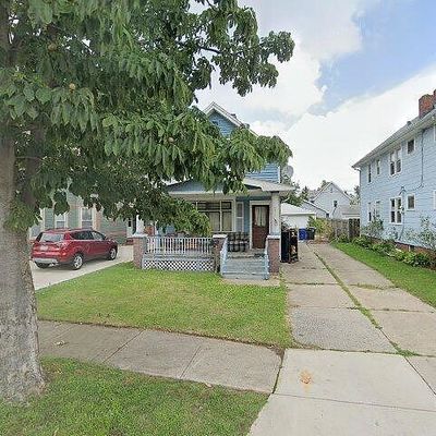 3312 Poe Ave, Cleveland, OH 44109