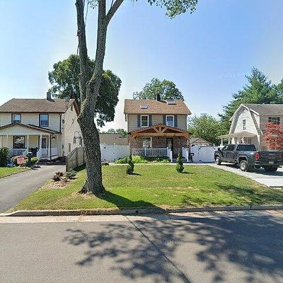 338 Runyon Ave, Middlesex, NJ 08846