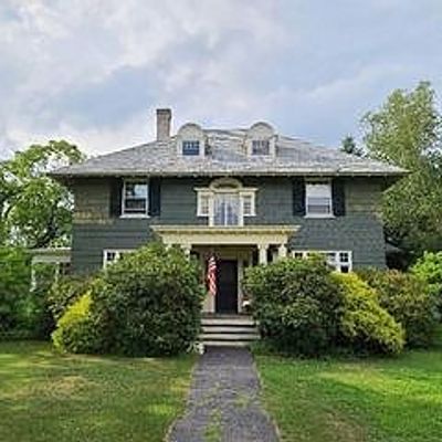 35 W Main St, West Brookfield, MA 01585