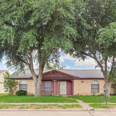 2918 Fair Meadow Dr, Garland, TX 75044