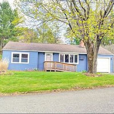 3 Pinecroft Rd, Norwich, CT 06360