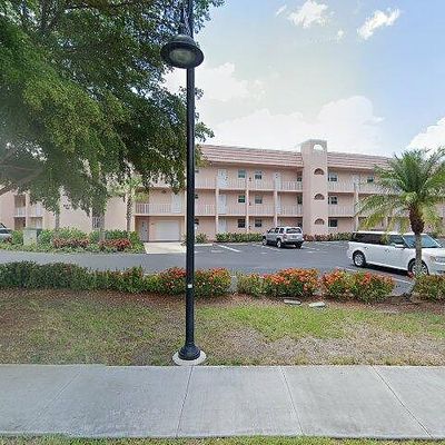 300 Forest Lakes Blvd #301, Naples, FL 34105