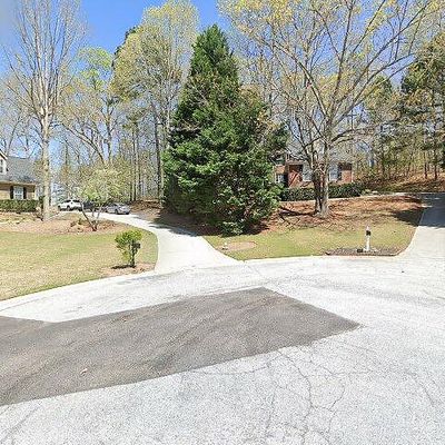 4130 Lake Dr, Loganville, GA 30052