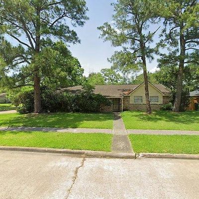 6046 Ludington Dr, Houston, TX 77035