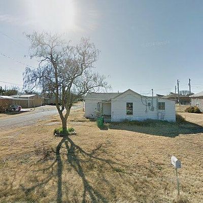 500 W Wabash Ave, Electra, TX 76360