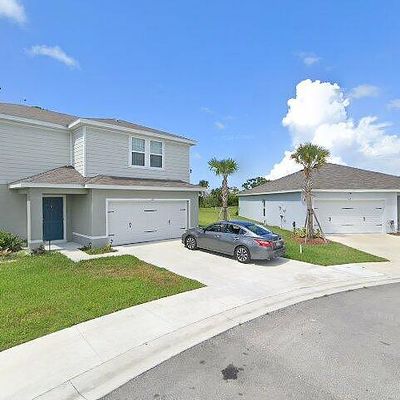 613 Lychee Ln, Fort Pierce, FL 34981