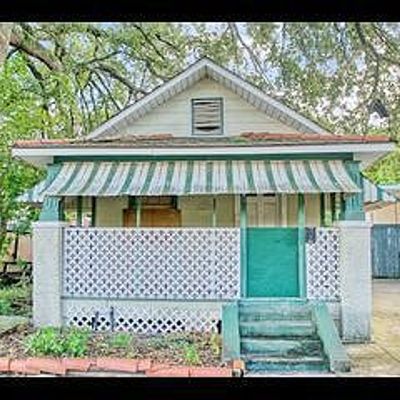 64 Hickory Ave, New Orleans, LA 70123
