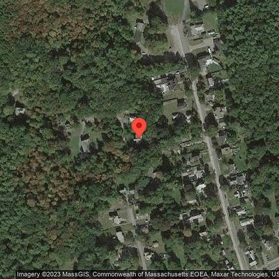 66 Hartsuff St, Rockland, MA 02370