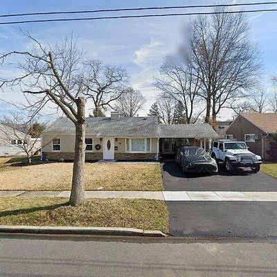 67 Winthrop Rd, Edison, NJ 08817