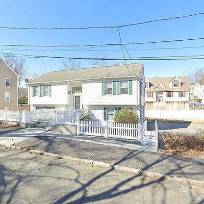 88 Granite St, Melrose, MA 02176