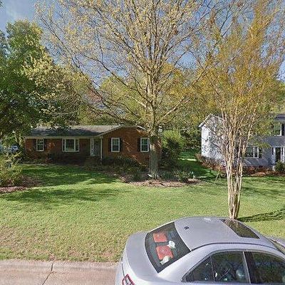 1219 King George Dr, Greensboro, NC 27410