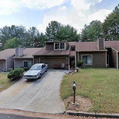 1507 Dillard Rd, Stone Mountain, GA 30088