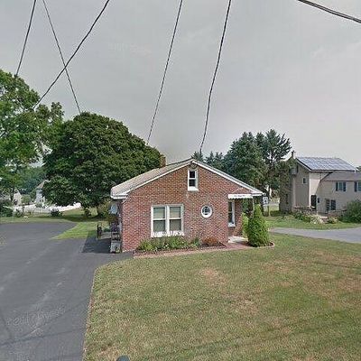 131 E New St, Mountville, PA 17554