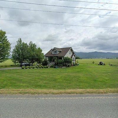 20703 Dike Rd, Mount Vernon, WA 98273