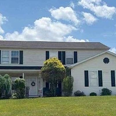 2790 Admire Springs Dr, Dover, PA 17315